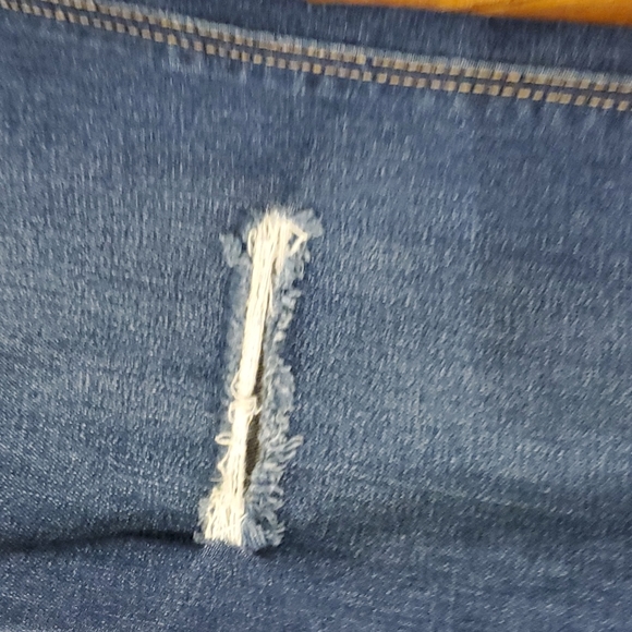 Harper Skinny "Ripped" - Picture 5 of 14